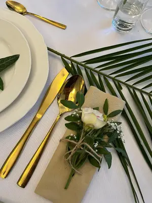 Jedzenie w hotelu lub w pobliżu
