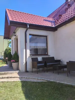 Budynek, w którym mieści się gospodarstwo agroturystyczne