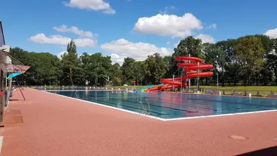 Basen w obiekcie Hotel Orbita lub w pobliżu