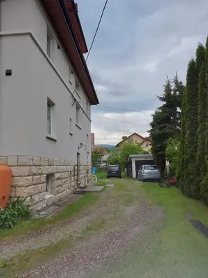 Budynek, w którym mieści się apartament