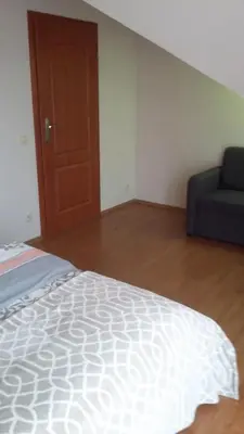 Łóżko lub łóżka w pokoju w obiekcie APARTAMENT NA DOBY - LUBIN