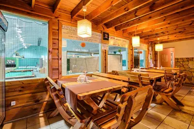 Basen w obiekcie Hotel Tenis lub w pobliżu