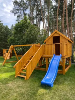 Plac zabaw dla dzieci w obiekcie Hotel Załęcze