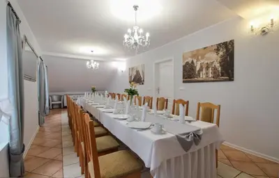 Plan piętra w obiekcie Zajazd Różany