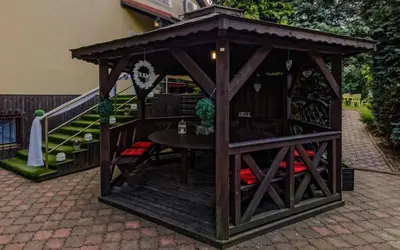 Balkon lub taras w obiekcie Zajazd Różany
