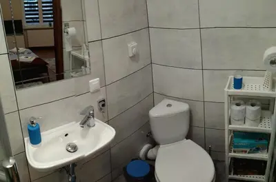 Łazienka w obiekcie noclegi Wieckowskiego