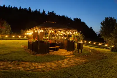 Ogród w obiekcie Hotel i Apartamenty pod Śnieżnikiem