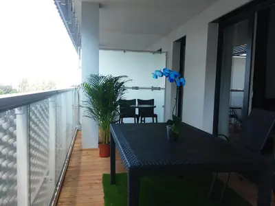 Balkon lub taras w obiekcie IntelliParts (Atal Towers)