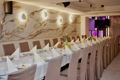 Restauracja lub miejsce do jedzenia w obiekcie Hotel Lazur SPA & Conference