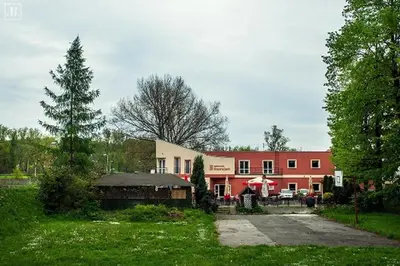 Budynek, w którym mieści się apartament