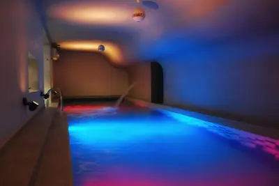 Basen w obiekcie Hotel Fado Spa & Restaurant lub w pobliżu