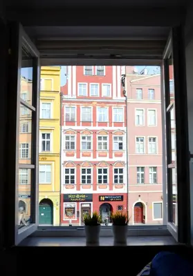 Budynek, w którym mieści się apartament