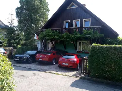 Budynek, w którym mieści się kwatera prywatna