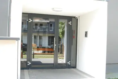 Fasada lub wejście do obiektu Wrocław APARTAMENTY KĘPA MIESZCZAŃSKA