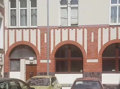Budynek, w którym mieści się apartament