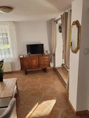 Telewizja i/lub zestaw kina domowego w obiekcie 44 Śląska