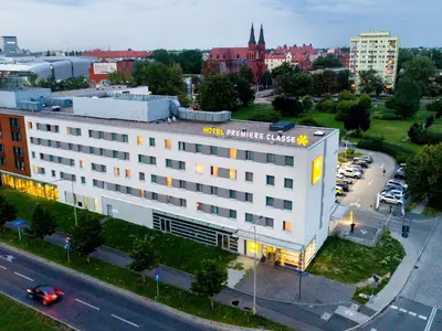 Budynek, w którym mieści się hotel
