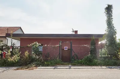 Budynek, w którym mieści się domek letniskowy