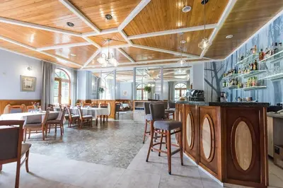 Restauracja lub miejsce do jedzenia w obiekcie Gościniec pod Bukiem
