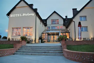 Budynek, w którym mieści się hotel