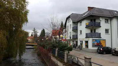 Budynek, w którym mieści się apartament