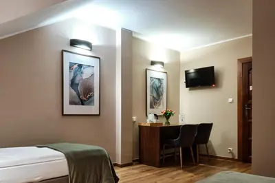 Telewizja i/lub zestaw kina domowego w obiekcie Restauracja Perła