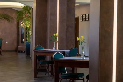 Restauracja lub miejsce do jedzenia w obiekcie Centrum Restauracyjno-Hotelowe Florres