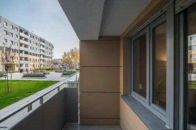 Budynek, w którym mieści się apartament