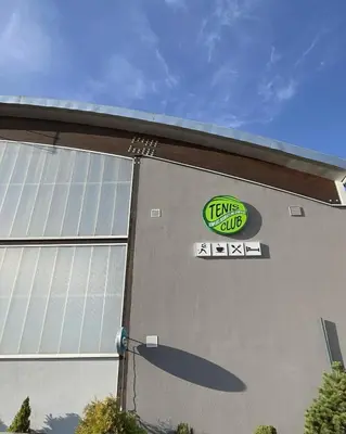 Certyfikat, podpis lub inny dokument wystawiony w obiekcie Tenis Club
