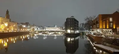 Widok na rzekę nieopodal tego apartamentu