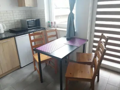 Kuchnia lub aneks kuchenny w obiekcie POKOJE - STUDIO GLIWICE I przy ONKOLOGII