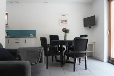 Telewizja i/lub zestaw kina domowego w obiekcie Osada Osjaków
