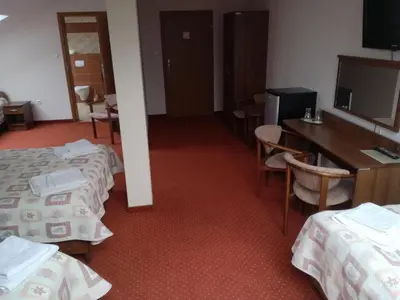 Telewizja i/lub zestaw kina domowego w obiekcie NASZ DWOREK