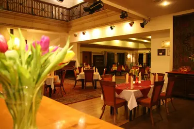 Restauracja lub miejsce do jedzenia w obiekcie Hotel Karolinka