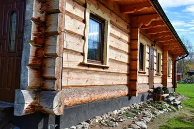Budynek, w którym mieści się apartament