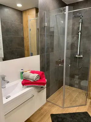 Łazienka w obiekcie Apartament studio z widokiem na Odrę Bulwary Książęce