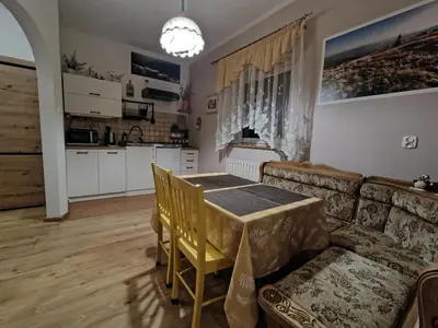 Kuchnia lub aneks kuchenny w obiekcie Jaskółka