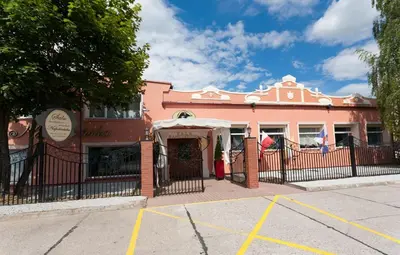Budynek, w którym mieści się aparthotel