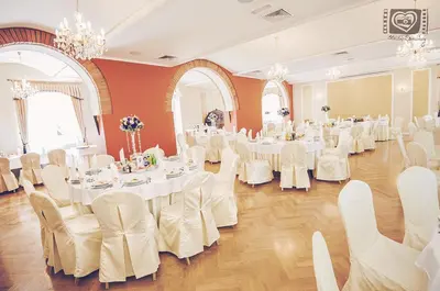 Restauracja lub miejsce do jedzenia w obiekcie Pałac Pawłowice