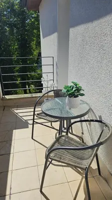 Balkon lub taras w obiekcie Marel-Apartamenty w Parku- Rydz Polanica Zdrój
