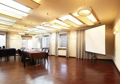 Zaplecze biznesowe lub konferencyjne w obiekcie Hotel i Restauracja ABIS