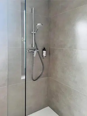 Łazienka w obiekcie Wygodne Pokoje H114