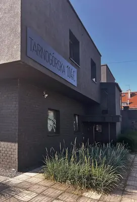 Budynek, w którym mieści się apartament