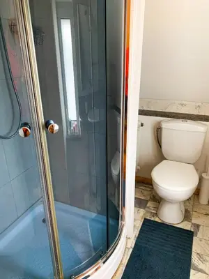 Łazienka w obiekcie Po drodze