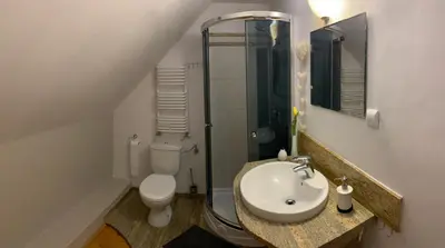 Łazienka w obiekcie Po drodze