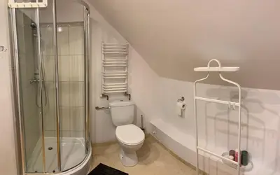 Łazienka w obiekcie Po drodze