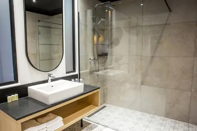 Łazienka w obiekcie Hotel Hugo Business & Spa