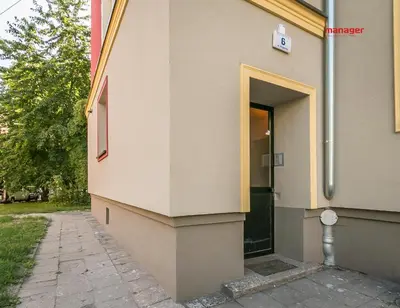 Budynek, w którym mieści się apartament