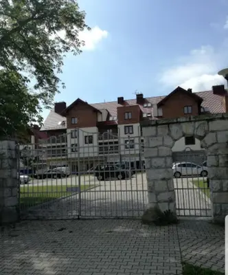 Budynek, w którym mieści się apartament