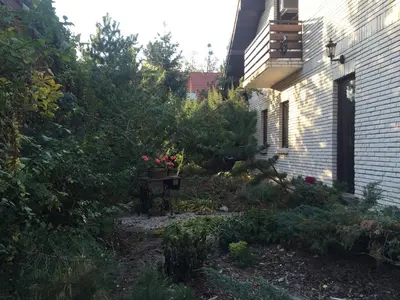 Ogród w obiekcie Luxury House
